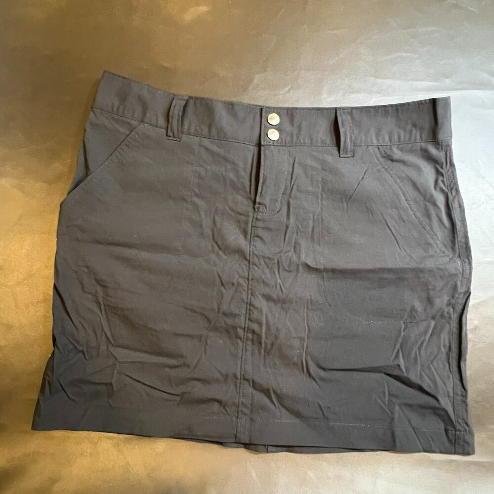 NWOT Columbia Skort